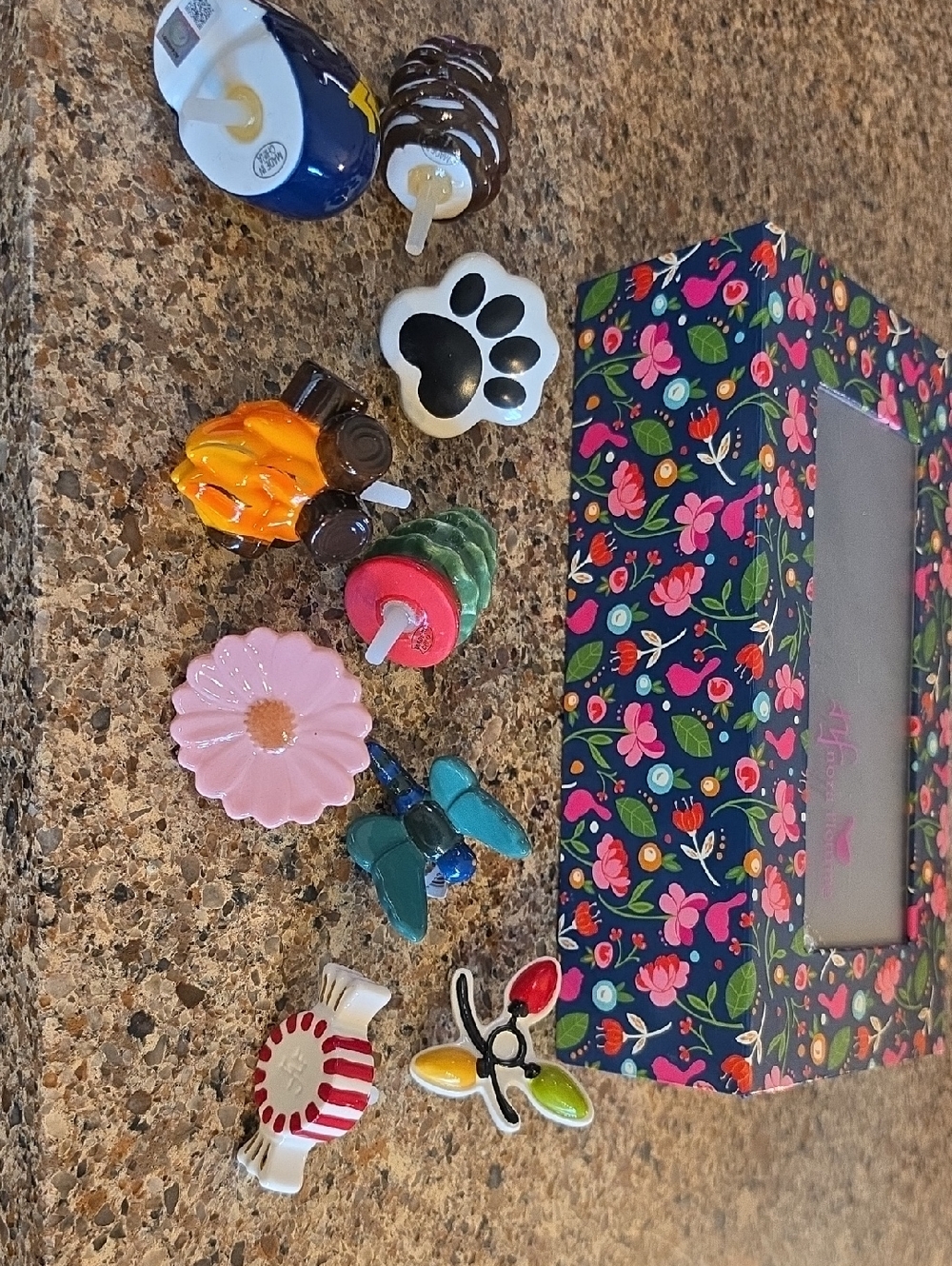 Nora Fleming Box And Charms